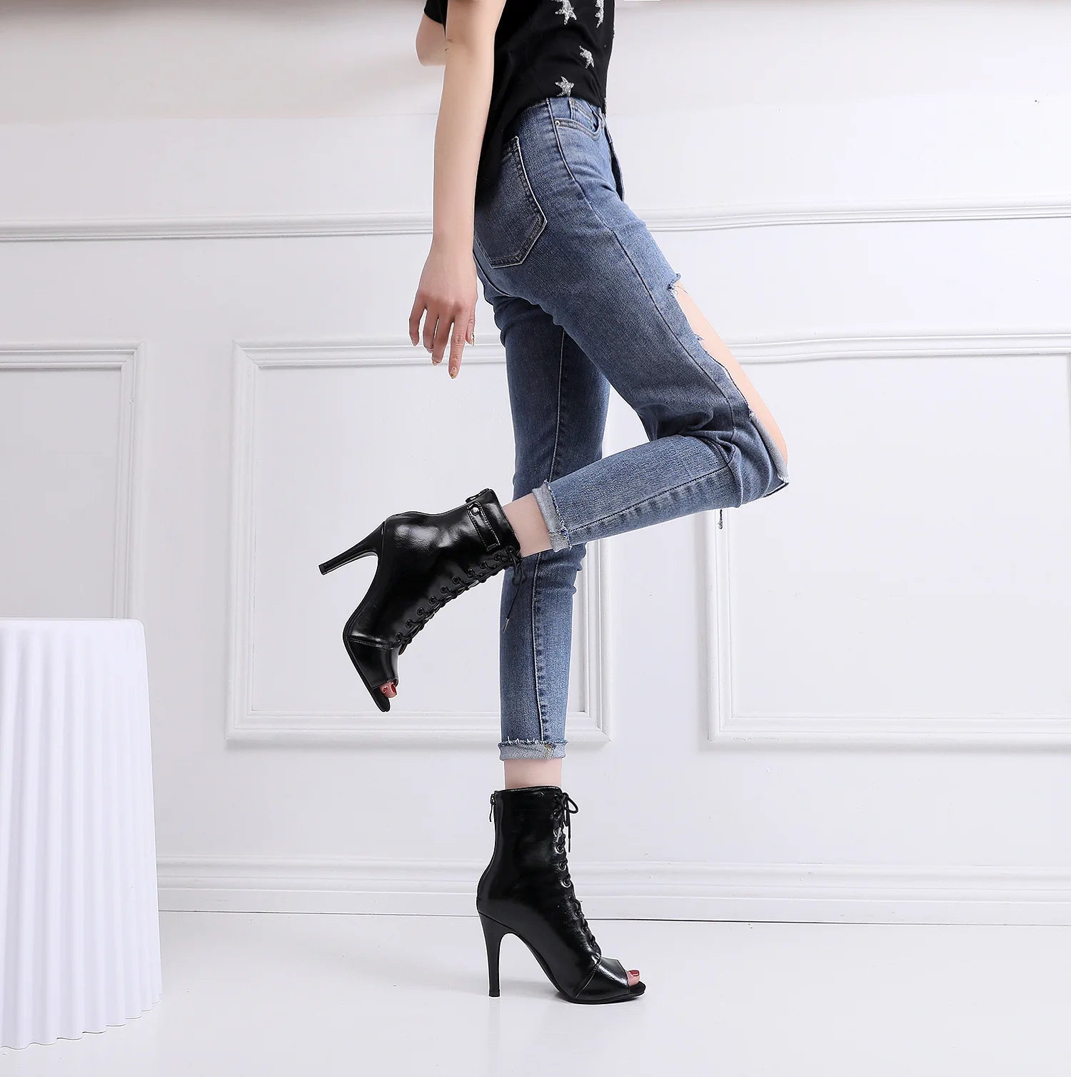 Sexy High Heel Boots für Damen - Elegante Stiefeletten mit Schnürung und Stilettoabsatz für Partys