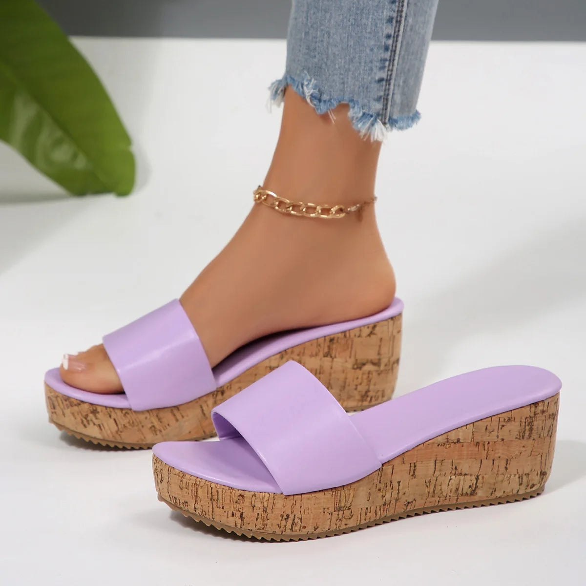 Damen-Keilsandalen für den Sommer - Plateau, offene Spitze, modische High Heels